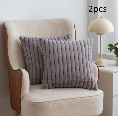 Housse de Coussin "Brumes" – Fausse Fourrure Côtelée & Douceur Infinie