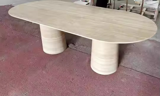 Table à Manger "Romana" – Travertin Véritable & Édition Sculpturale (230 cm)
