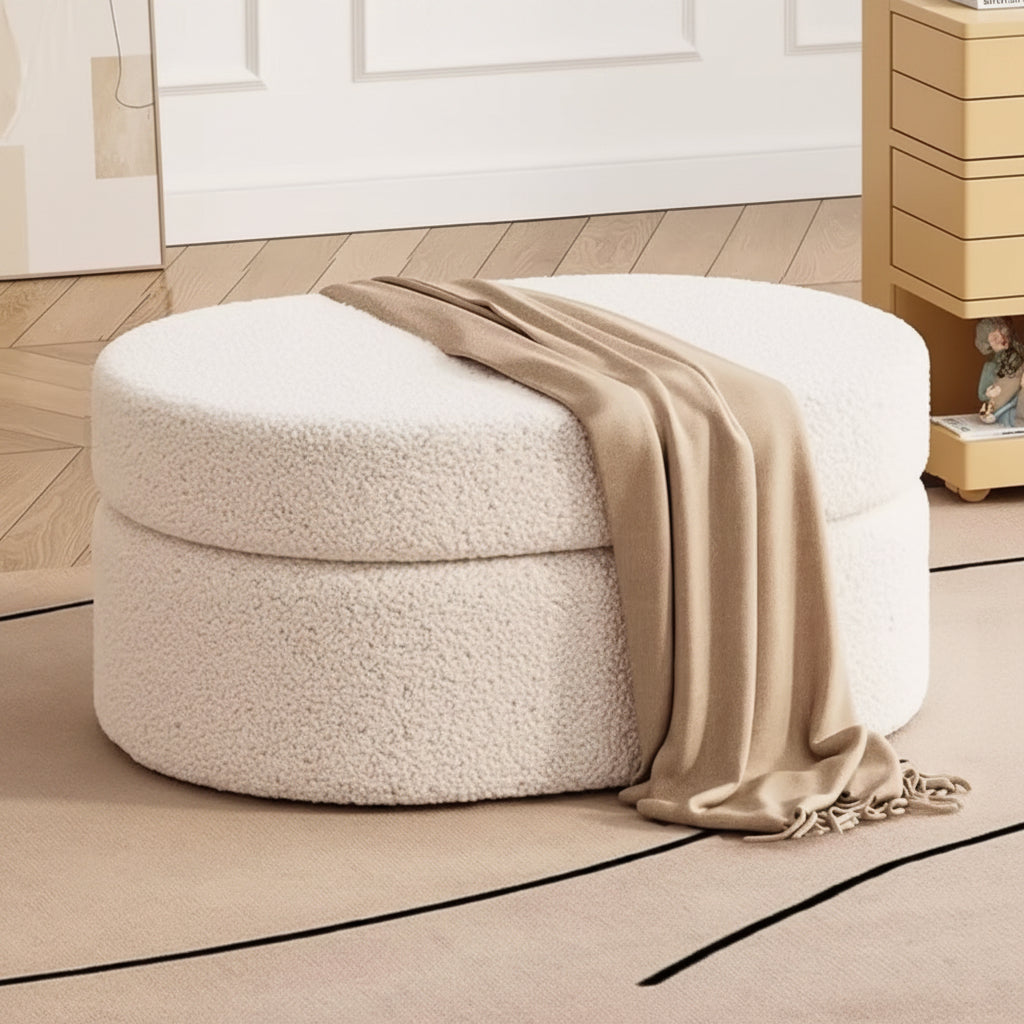 Pouf coffre Le Cocon en laine bouclée blanc cassé, design circulaire — Maison Gary